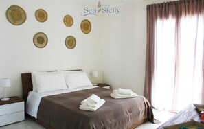 2 Schlafzimmer, Zimmersafe, Bügeleisen/Bügelbrett, Reisekinderbett