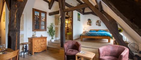 Bügeleisen/Bügelbrett, kostenloses WLAN, Bettwäsche