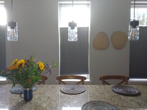 Dining - Federal Hill - Central, fully renovated townhouse. Close to restaurants and bars (Baltimore)