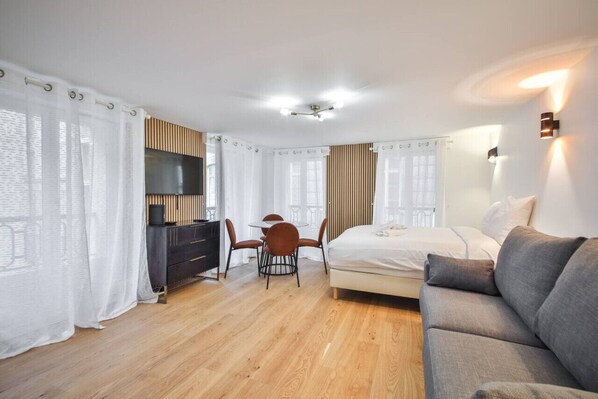 1 室のベッドルーム、アイロン / アイロン台、旅行用ベビーベッド、WiFi