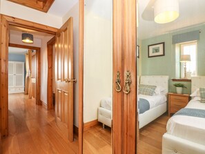 2 slaapkamers, individueel gedecoreerd, individueel gemeubileerd