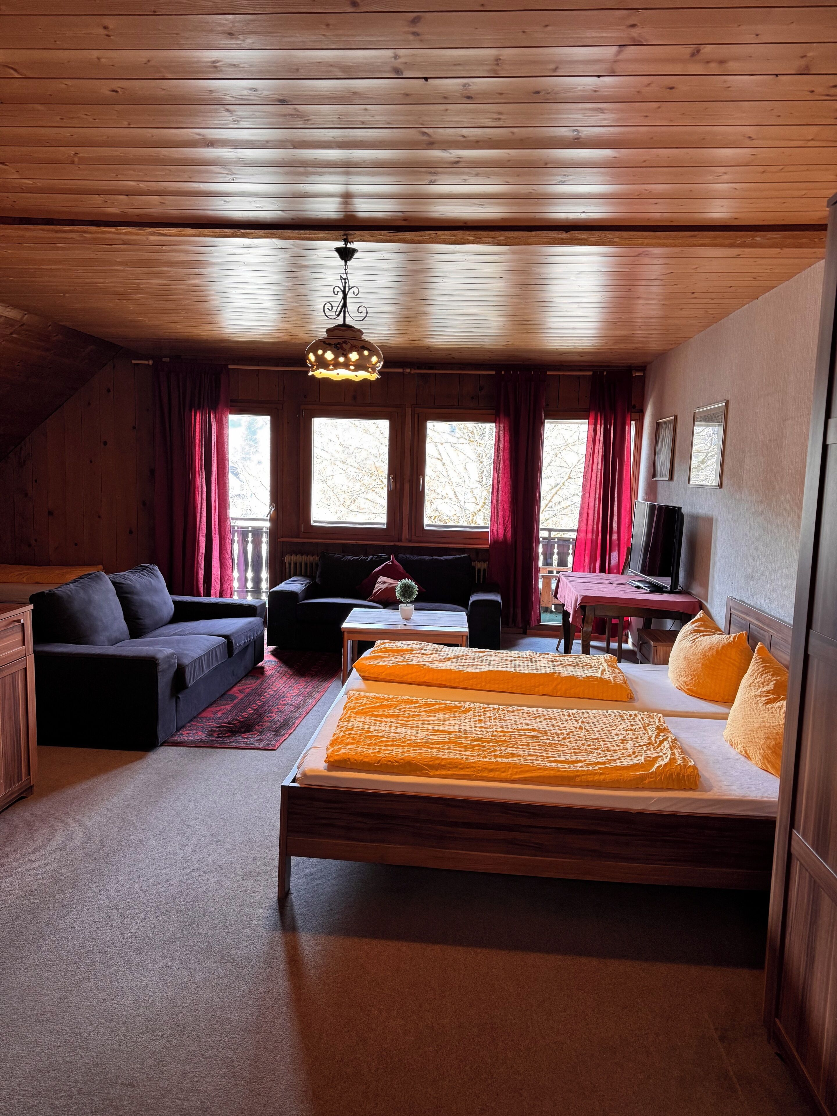 Wifi gratis y ropa de cama 