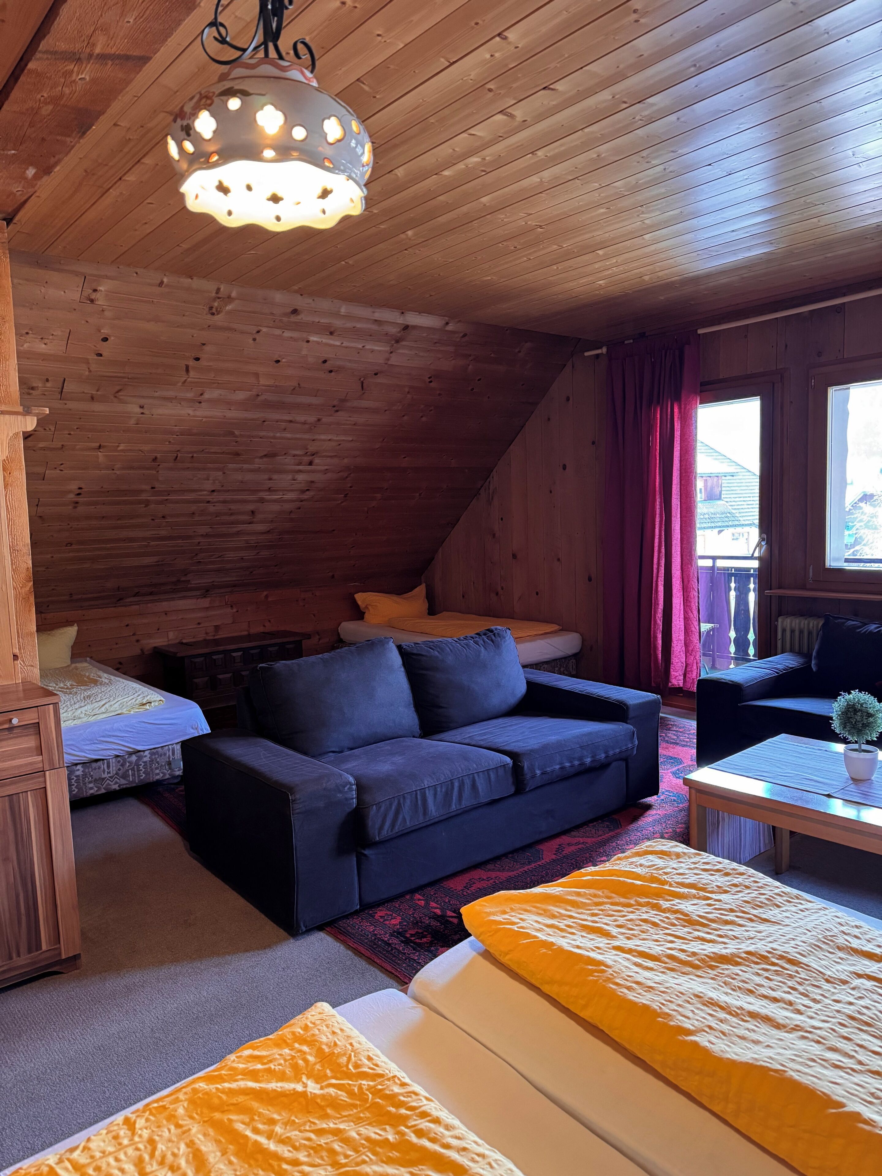 Reisekinderbett, kostenloses WLAN, Bettwäsche