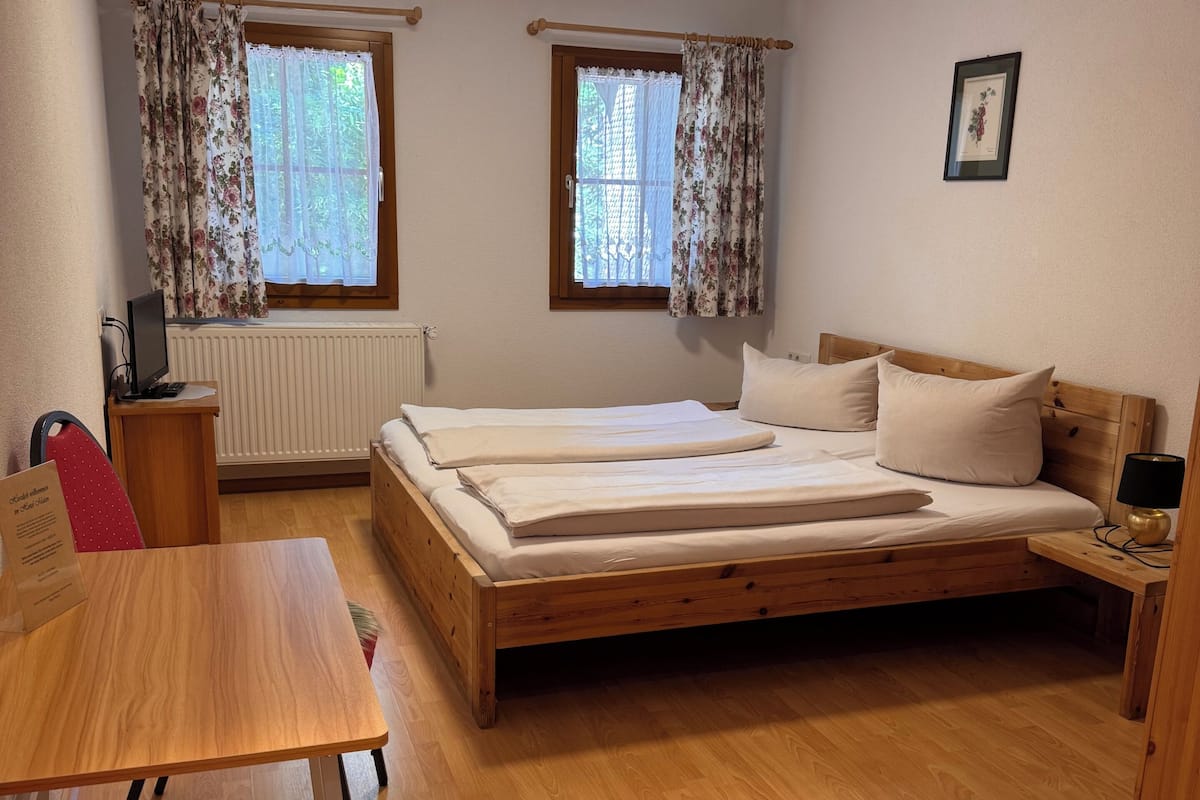 Standard-Doppelzimmer