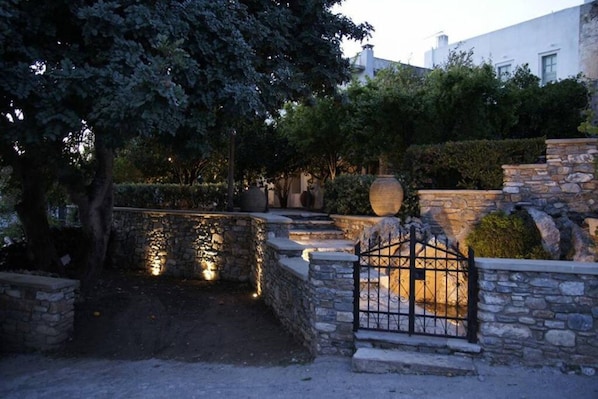 4 bedrooms