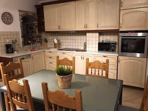 4 bedrooms