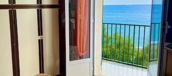 Jean House - Sea View