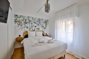 1 chambre, fer et planche à repasser, lit de bébé portatif, Wi-Fi