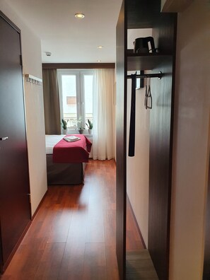 Basic Single Room | Free WiFi - Gamleby Hotell (Gamleby)