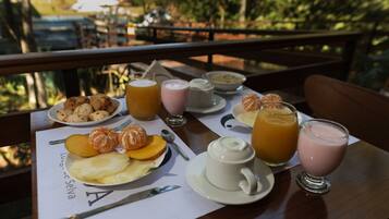Desayuno buffet incluido todos los días