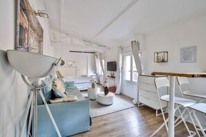 Strygejern/strygebræt, Wi-Fi, sengetøj