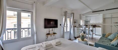 Strygejern/strygebræt, Wi-Fi, sengetøj