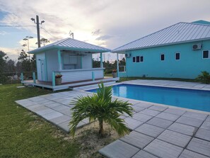 Outdoor pool - Ellies Place  (Freeport)