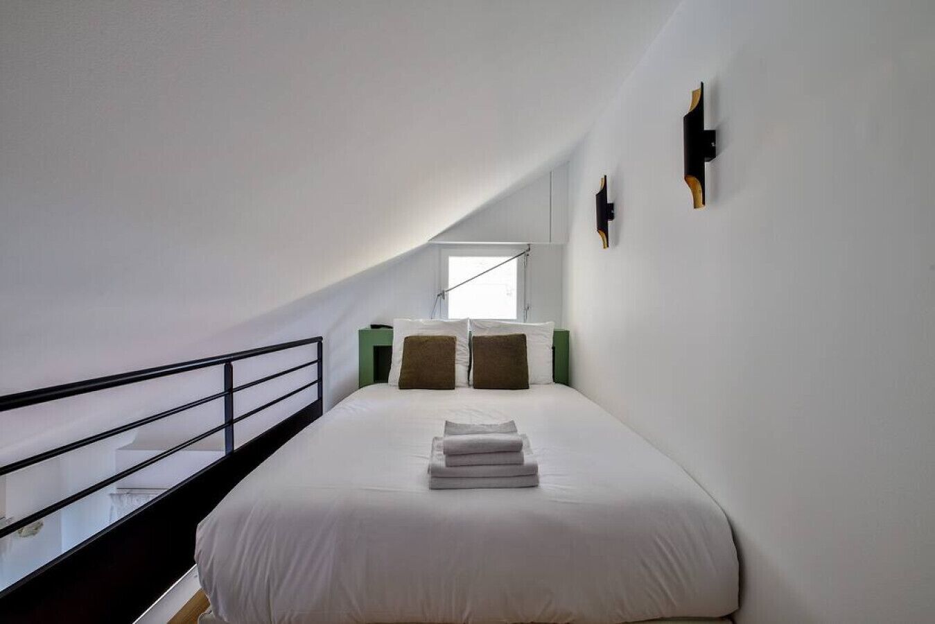 1 chambre, fer et planche à repasser, lit parapluie, Wi-Fi