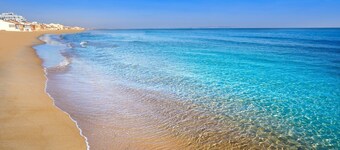 Gorgeous 3 Bed En-Suite, Huge Roof Terrace overlooking Pool and La Marquesa Golf