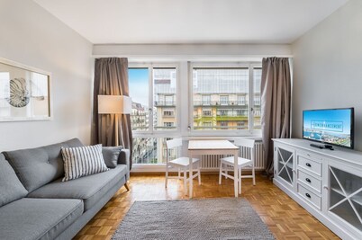 Athénée 36 by Homenhancement 