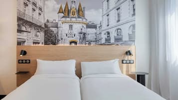 Standard-Zweibettzimmer, Nichtraucher | Schreibtisch, Verdunkelungsvorhänge, schallisolierte Zimmer