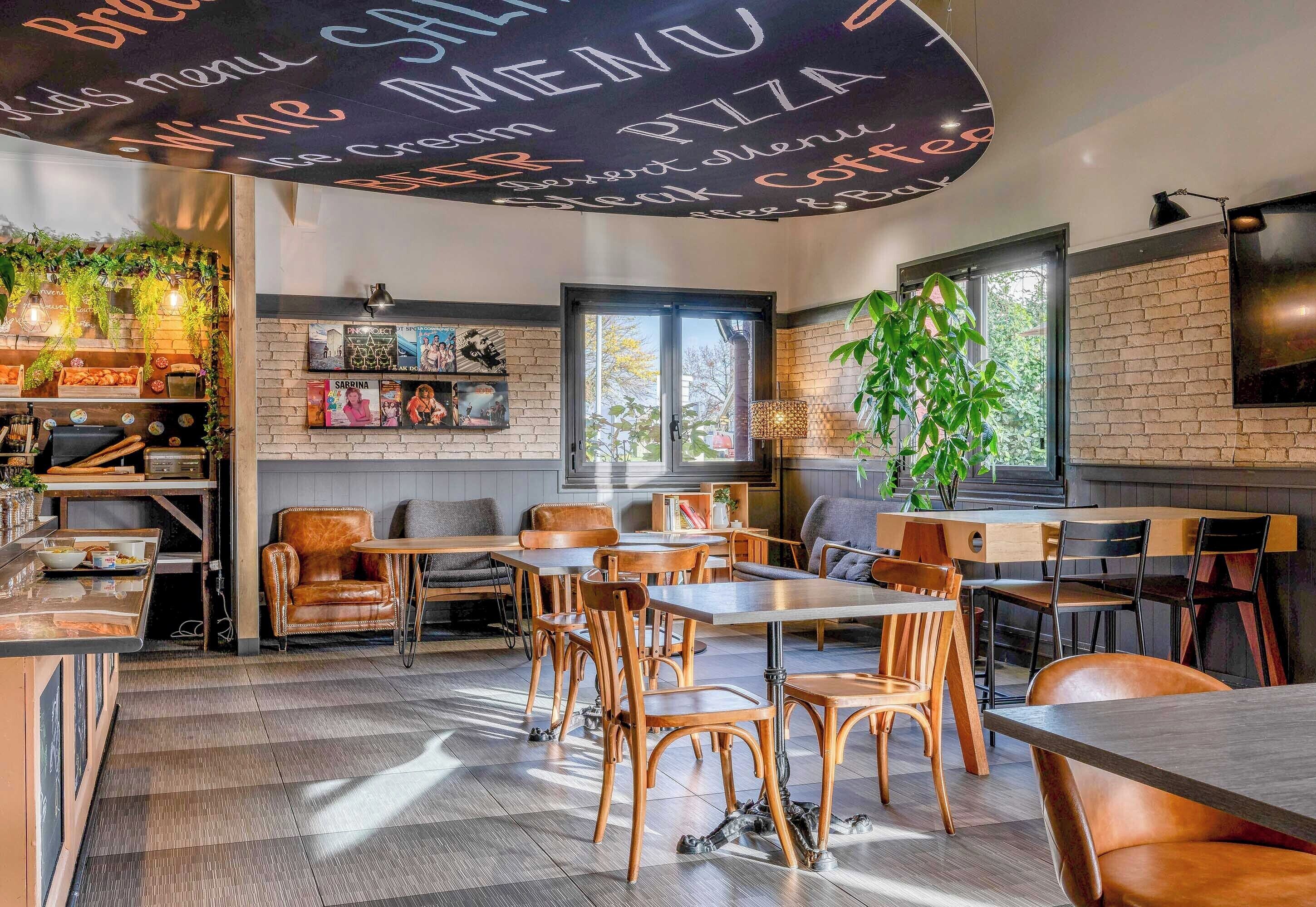 Daily buffet breakfast for a fee