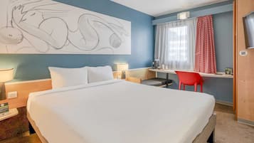 Chambre Double Confort, non-fumeurs | Bureau, rideaux occultants, chambres insonorisées, Wi-Fi gratuit