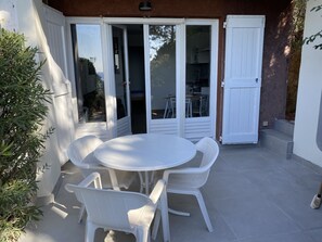 Buiten dineren