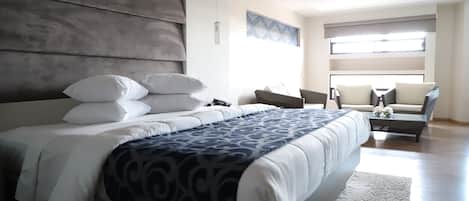 Deluxe Room | In-room safe, individually furnished, iron/ironing board, free WiFi