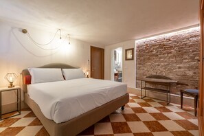 1 bedroom, travel crib, WiFi, bed sheets