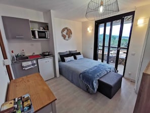 1 bedroom, iron/ironing board, travel crib