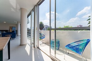 Superior Apartment, 4 Bedrooms | Balcony - Hipódromo Condesa Apartments by VH (Mexico City)