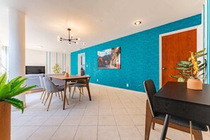 Apartment, City View | Dining room - Hipódromo Condesa Apartments by VH (Mexico City)