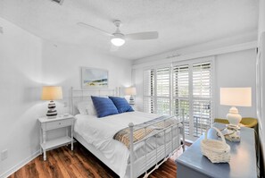 3 chambres, lit de bébé portatif, Wi-Fi, literie fournie