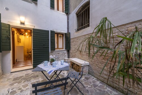 SAN SILVESTRO HOUSE VENICE