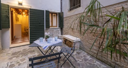 SAN SILVESTRO HOUSE VENICE