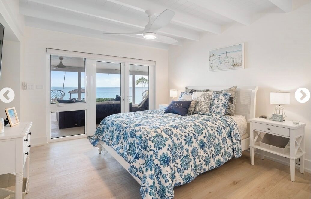 4 bedrooms, desk, iron/ironing board, travel crib
