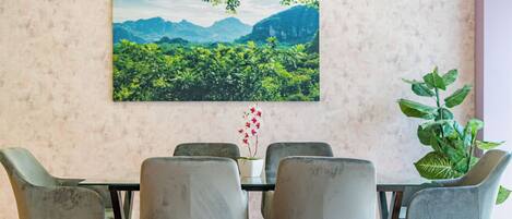 Comfort-Apartment, Stadtblick | Wohnbereich