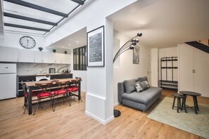 TV - 2.Luxueux Duplex#3Bedrooms#FullEquipped#République (Paris)