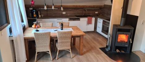 تناول الطعام