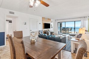 Televisión y reproductor de DVD 