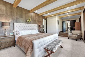 5 habitaciones, escritorio, tabla de planchar con plancha y wifi gratis