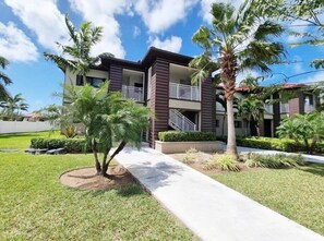 Exterior - Luxury Venetian (Nassau)