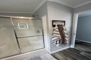 Shower, towels
