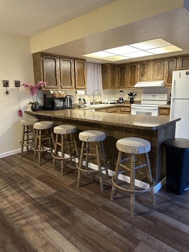 Home away from home-Quiet cozy casita