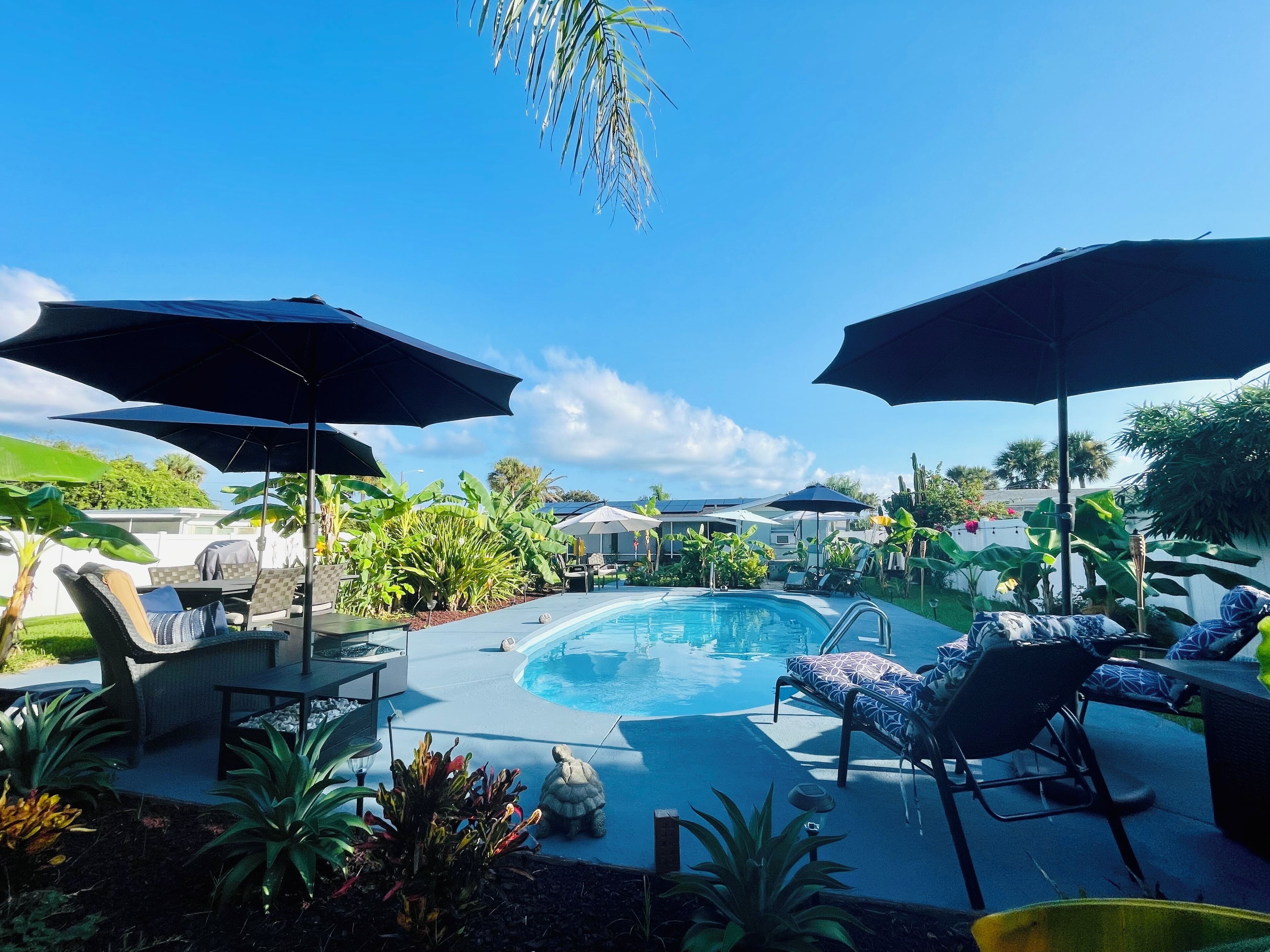 Ormond Oasis-Pool-Hot Tub-Sauna-Cold Soak-Gardens