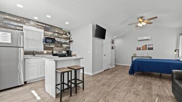 Memory foam beds, iron/ironing board, WiFi