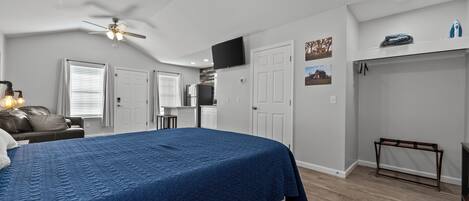 Betten mit Memory-Foam-Matratzen, Bügeleisen/Bügelbrett, WLAN