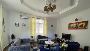 Apartment, Mehrere Betten | Wohnbereich