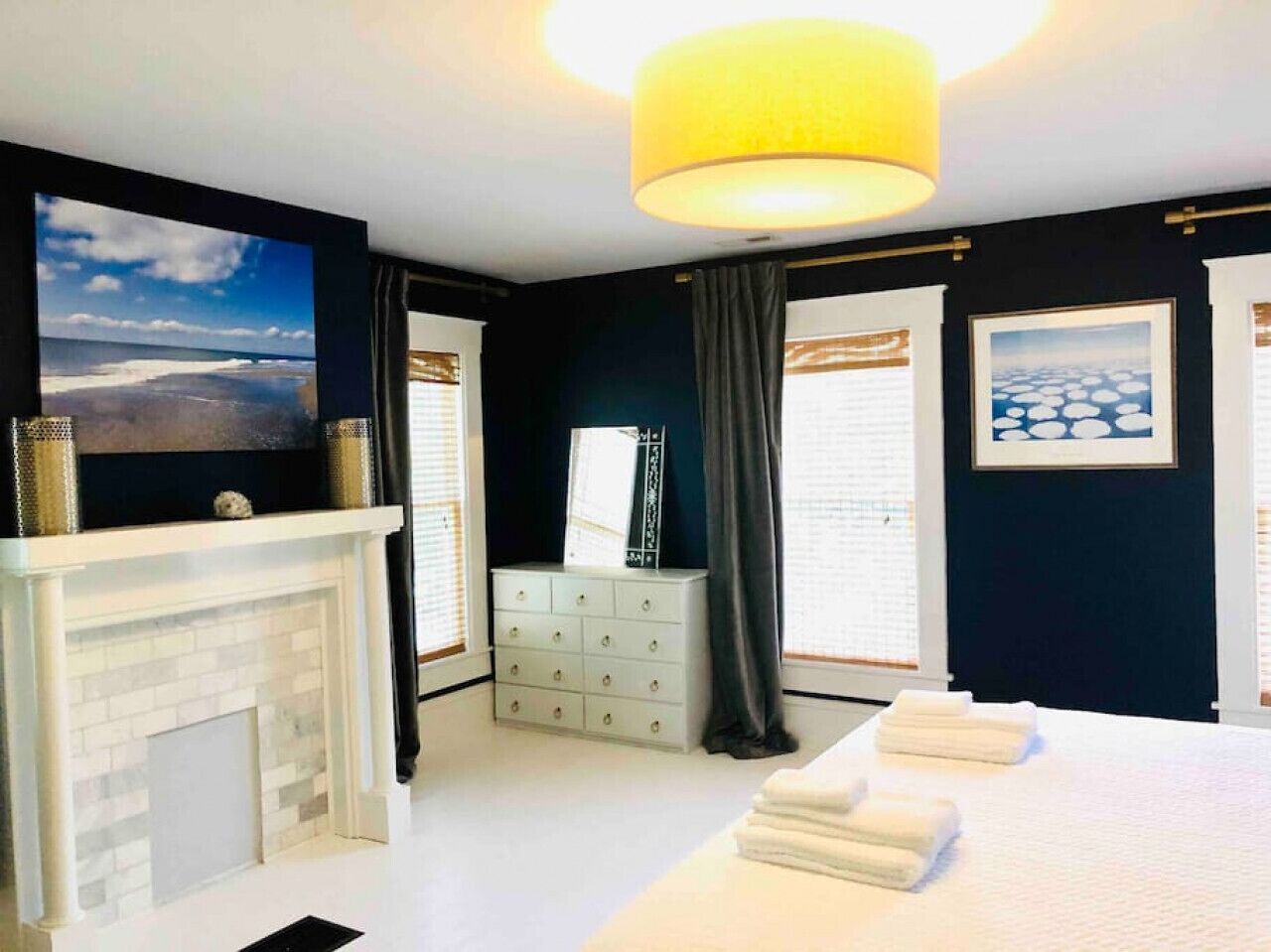 3 Schlafzimmer, Schreibtisch, Bügeleisen/Bügelbrett, Reisekinderbett