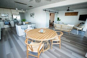 Dining - Romantic Beachfront Cottage π π (Norfolk)
