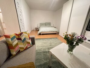 1 bedroom, WiFi, bed sheets - Schönes Appartment in Laufweite zum Zentrum & Mainufer (Würzburg)