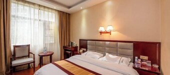 Yi Feng Bussiness Hotel