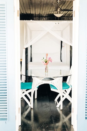 Dining - Bed & Breakfast with Lovely Pool and Breathtaking Views (Port Antonio)